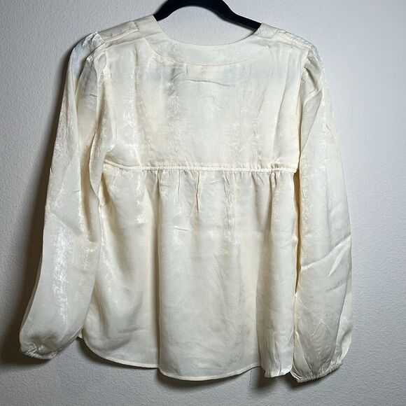 Band of the Free Cash Ivory Long Sleeve Satin Popover Blouse - Picture 5 of 7